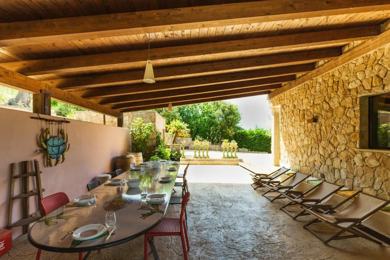 Villa Arte Mare Blu Cefalù Włochy